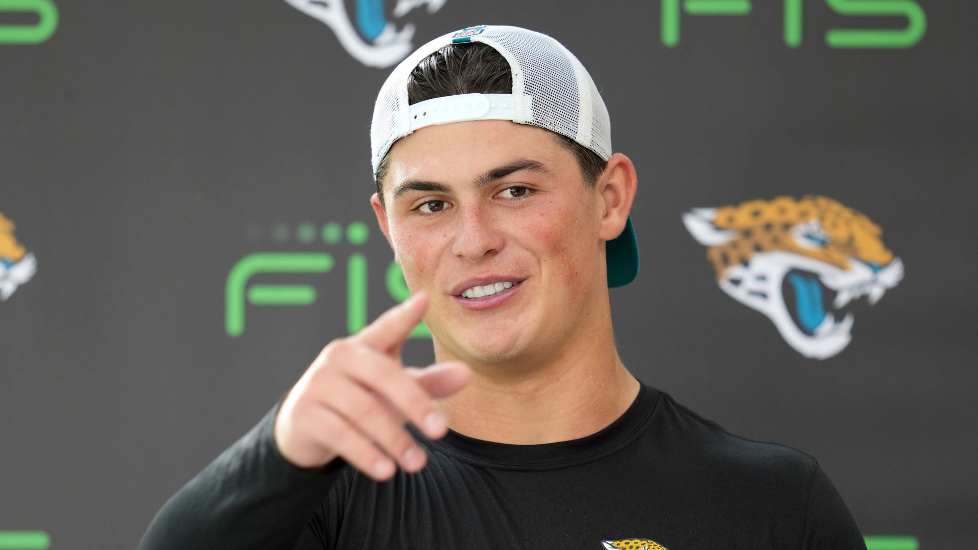 ‘It’s time to come home’ – Rees-Zammit quitting NFL to return to rugby